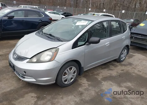 2011 Honda Fit z USA, uszkodzony, nr VIN JHMGE8H3XBC028532